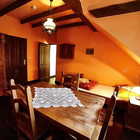 Stylowy Zajazd Pod Czarnym Kogutem Czarna  Room photo