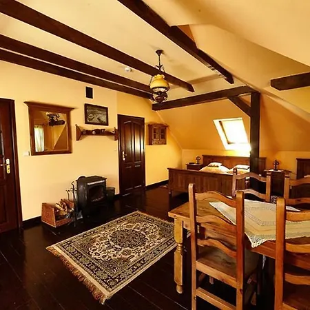 Stylowy Zajazd Pod Czarnym Kogutem Czarna  Room photo