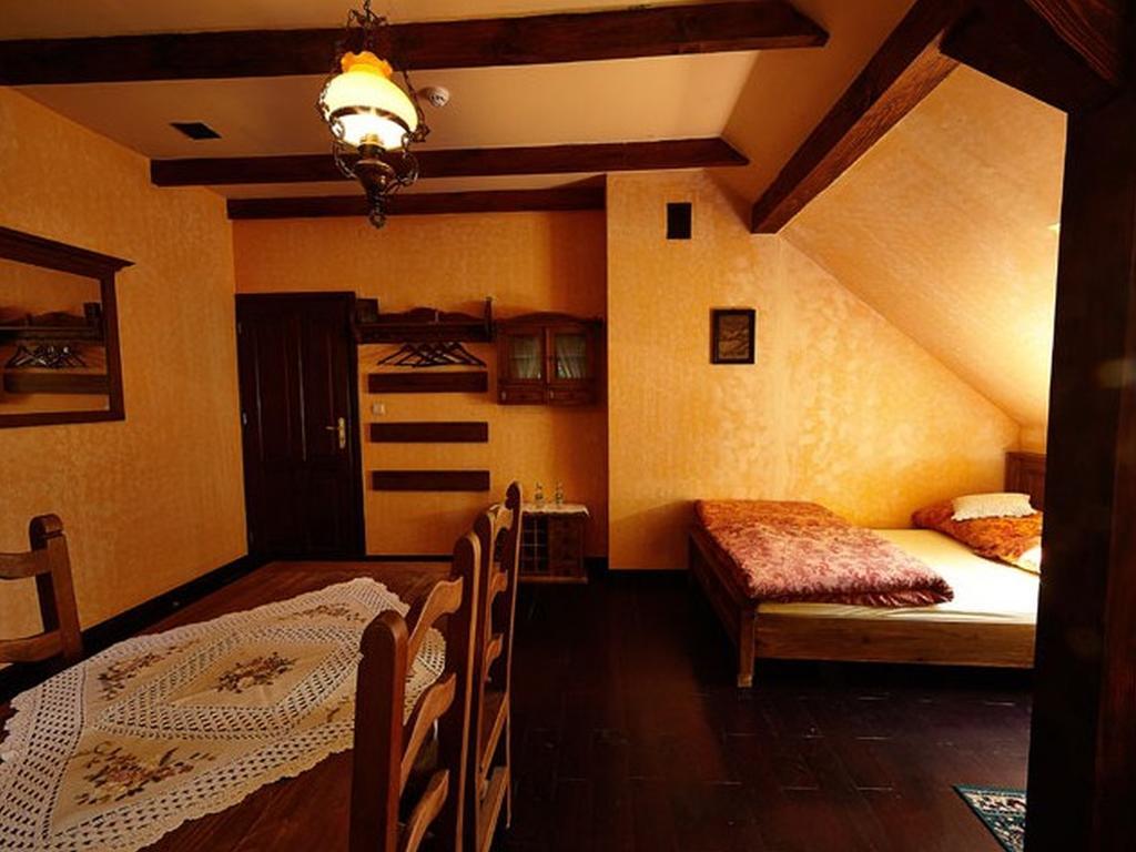 Zajazd Stylowy Pod Czarnym Kogutem 3*